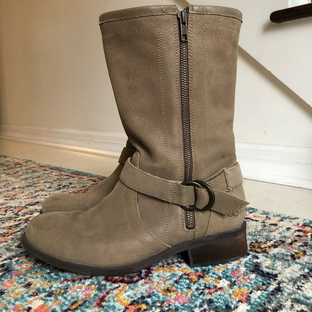 UGG mid-calf boot, 9.5